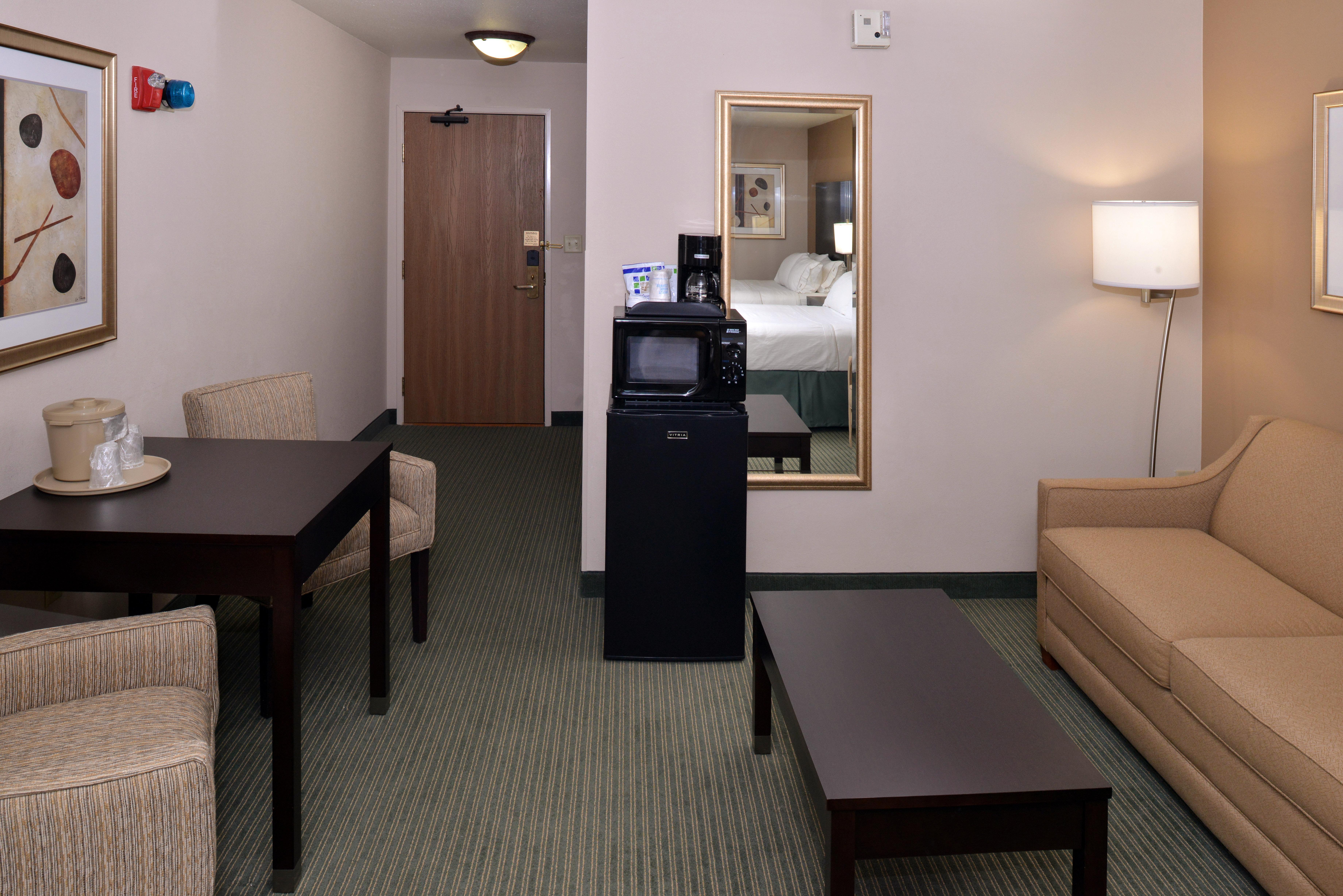 Holiday Inn Express Hotel & Suites Milwaukee-New Berlin, An Ihg Hotel Kültér fotó