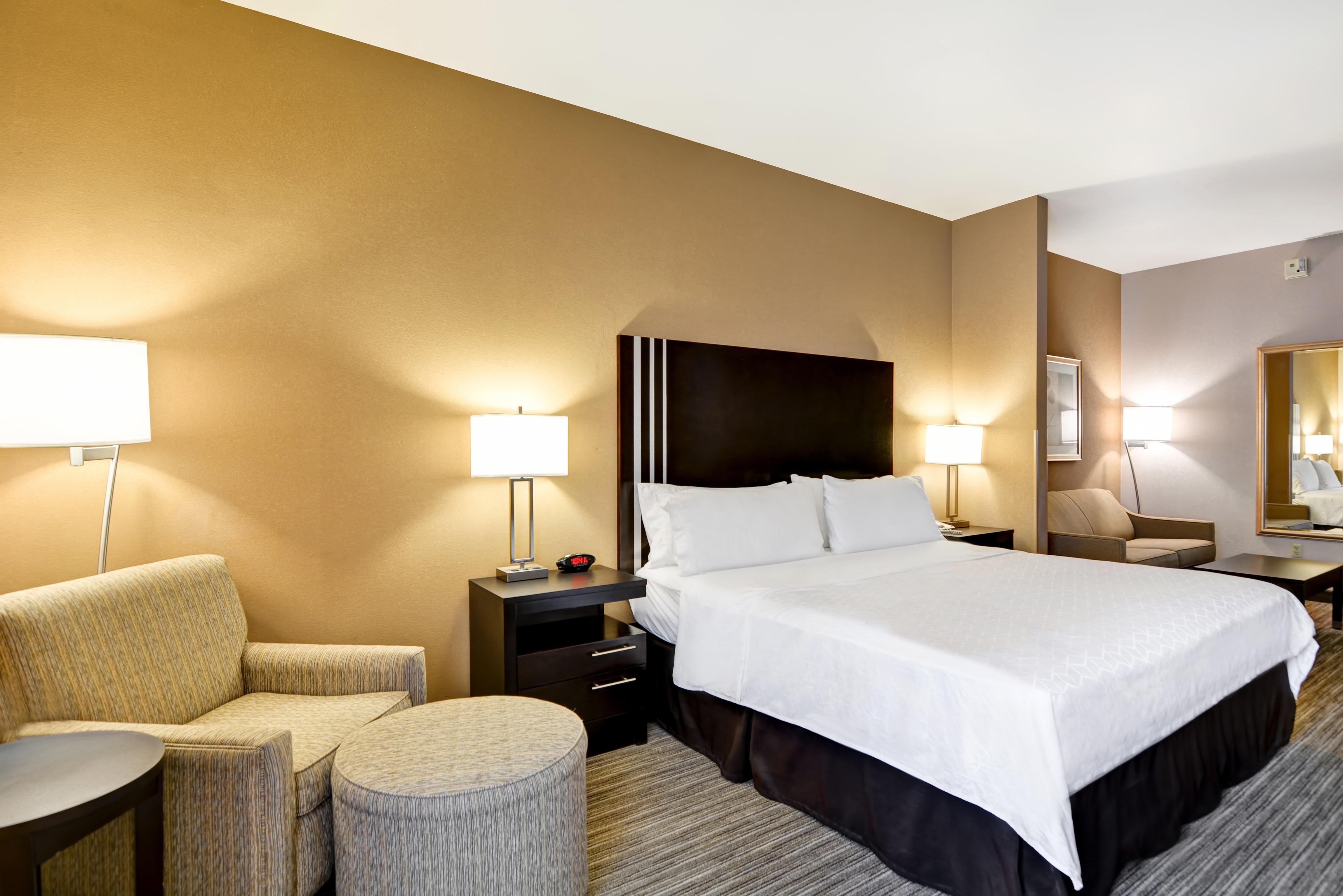 Holiday Inn Express Hotel & Suites Milwaukee-New Berlin, An Ihg Hotel Kültér fotó